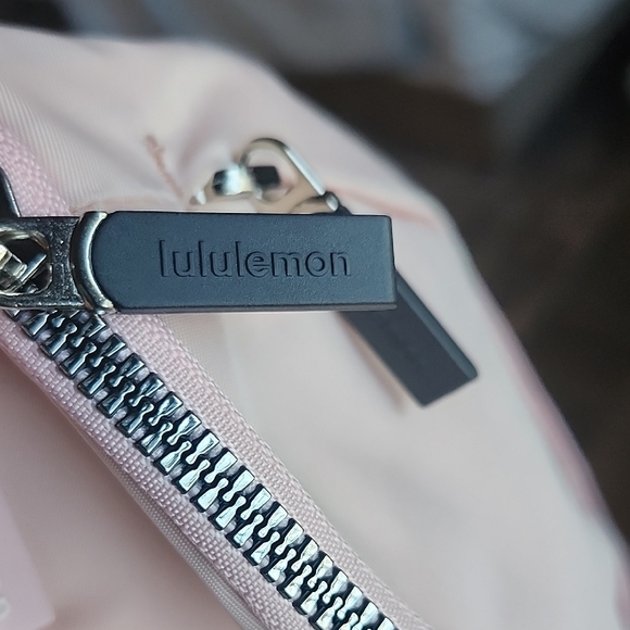 lululemon athletica Soft Pink Crossbody Bag - Picture 4 of 8